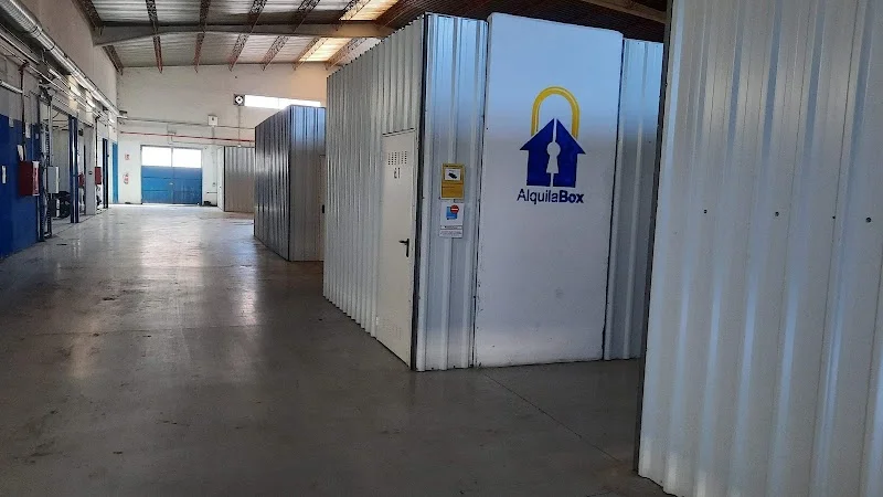 Alquilabox en C. Kriptón, 25, 47012 Valladolid, España - Imagen 1