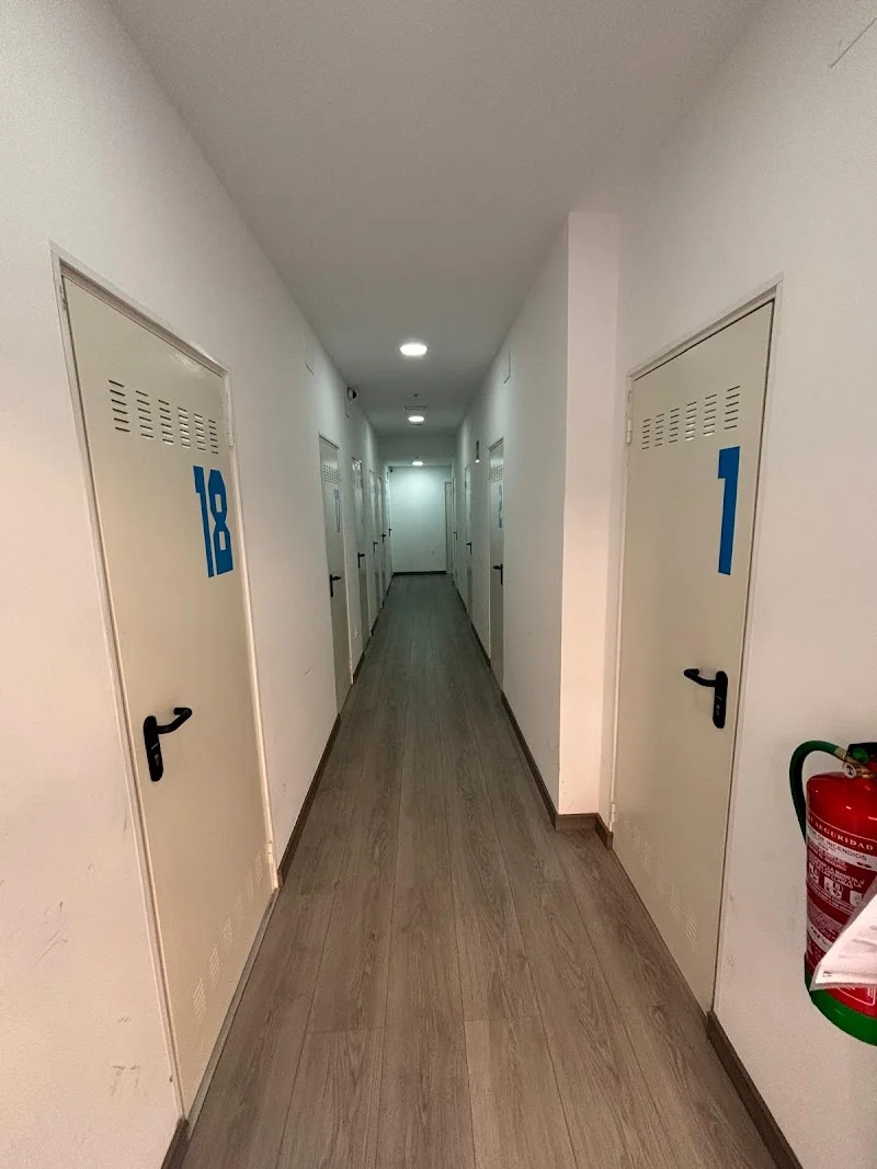 Trastero MegaTrasteros Dársena en C. Dársena, 5, 47009 Valladolid, España - MejorTrastero