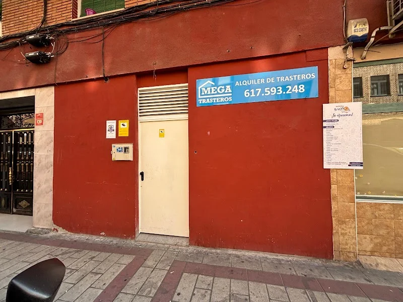 MegaTrasteros Dársena en C. Dársena, 5, 47009 Valladolid, España - Imagen 2