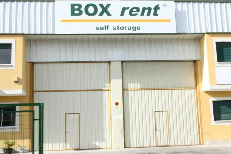 Box rent self storage en C. Turquesa, 12, 47012 Valladolid, España - Imagen 1