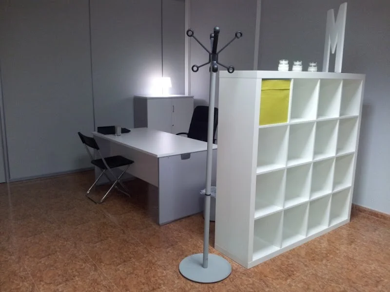 Box rent self storage en C. Turquesa, 12, 47012 Valladolid, España - Imagen 5