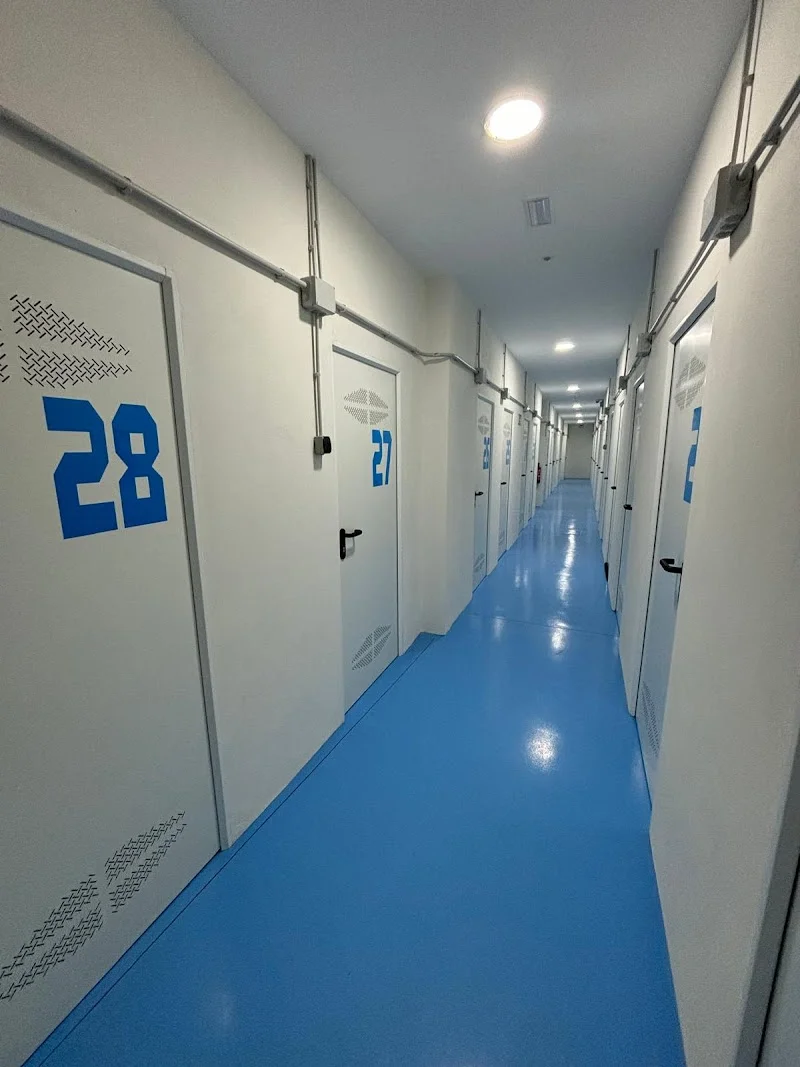 MegaTrasteros Álvarez Taladriz en C. Álvarez Taladriz, 6, 47007 Valladolid, España - Imagen 5