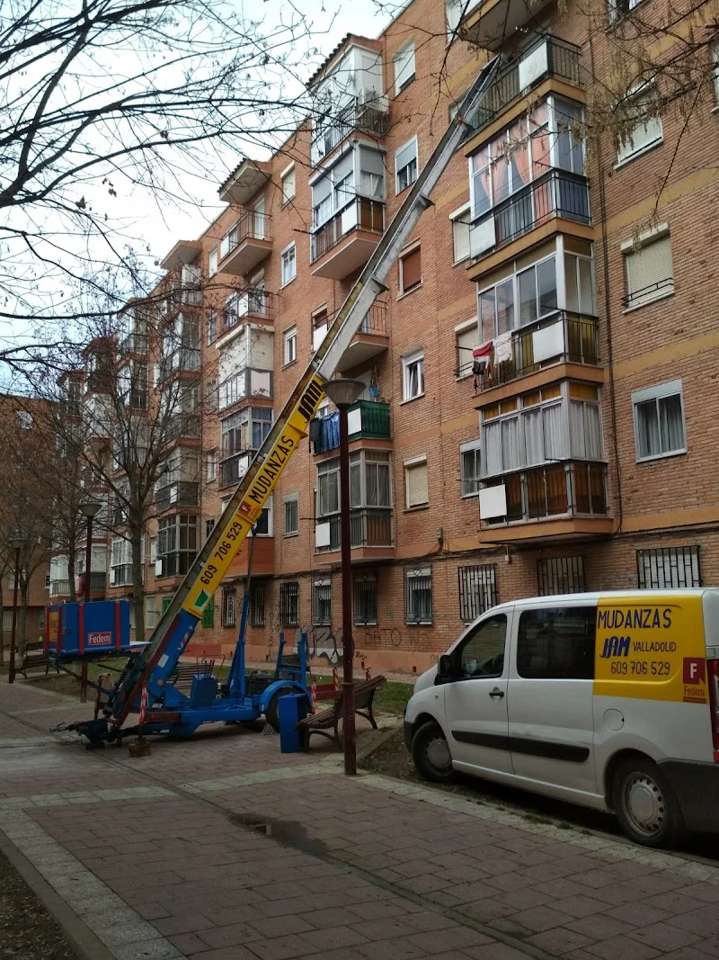 Trastero Mudanzas Jacinto Amor Valladolid en Av de Burgos, 22, 47009 Valladolid, España - MejorTrastero