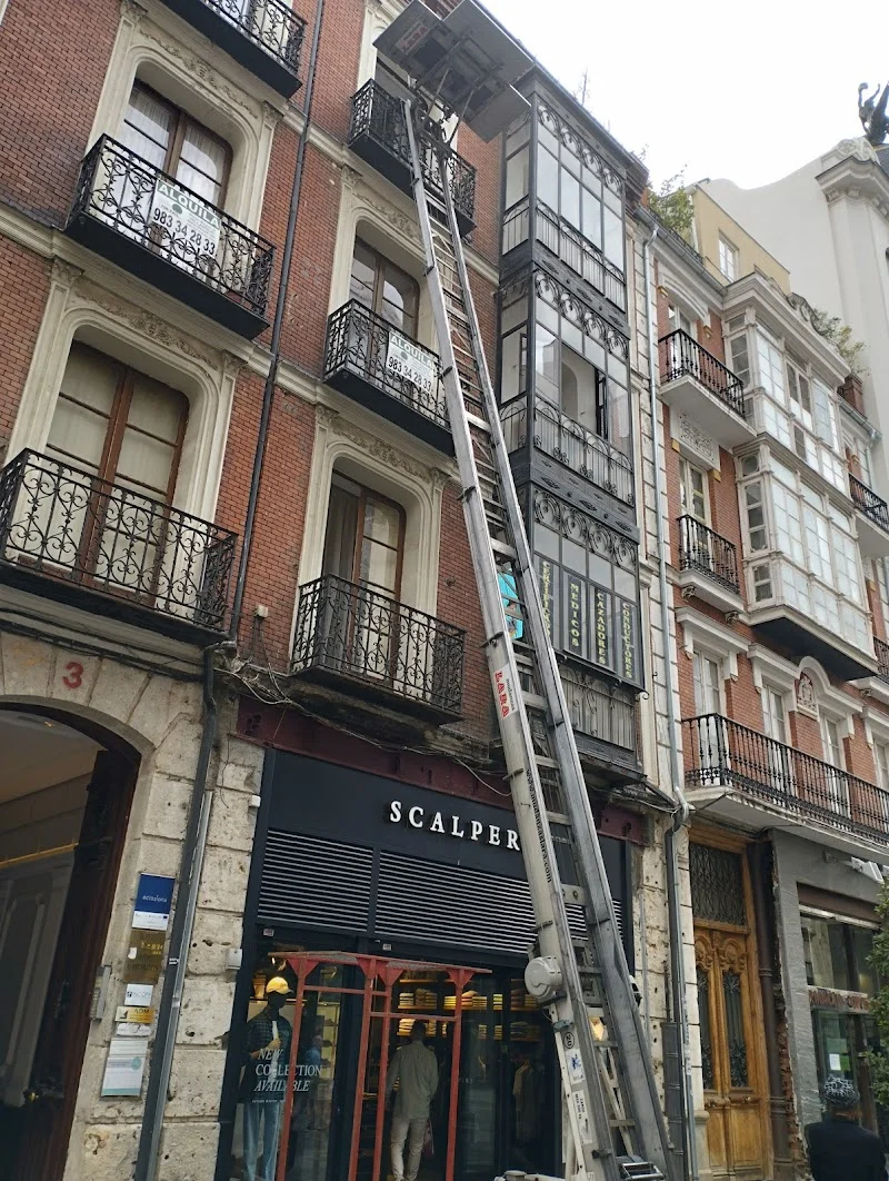 Mudanzas y Guardamuebles Lara en C. Labrador, 14, 47155 Santovenia de Pisuerga, Valladolid, España - Imagen 2