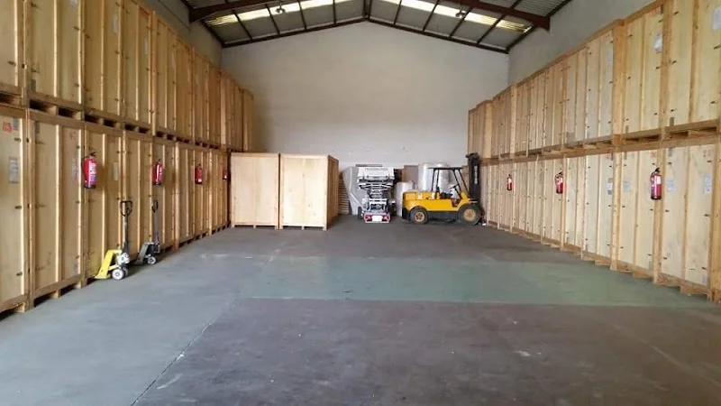 Mudanzas Transmuinsa en C. Acero, 5, 47012 Valladolid, España - Imagen 2