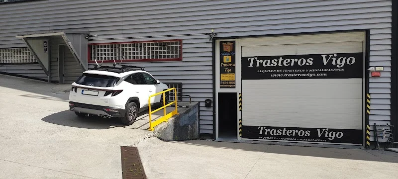 Trasteros Vigo - Alquiler de Trasteros En Vigo en Av. de Madrid, 129B, nº 129 Bajo, Lavadores, 36214 Vigo, Pontevedra, España - Imagen 3