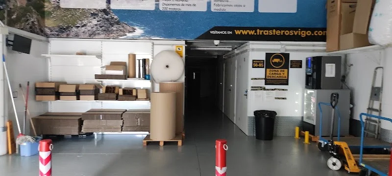 Trasteros Vigo - Alquiler de Trasteros En Vigo en Av. de Madrid, 129B, nº 129 Bajo, Lavadores, 36214 Vigo, Pontevedra, España - Imagen 4