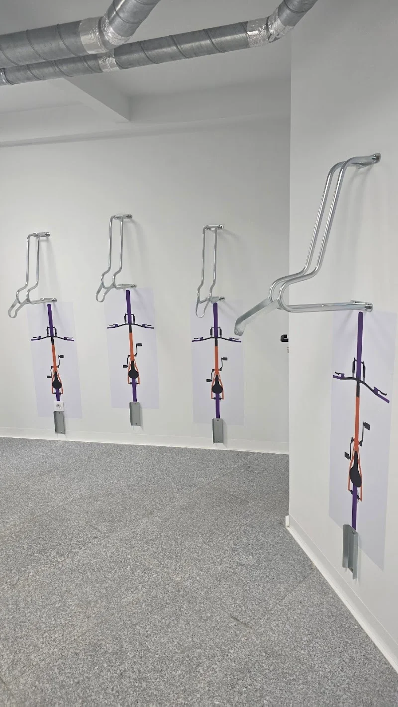 Vigo Lockers Vialia en Rúa de Alfonso XIII, 56, Santiago de Vigo, 36201 Vigo, Pontevedra, España - Imagen 5