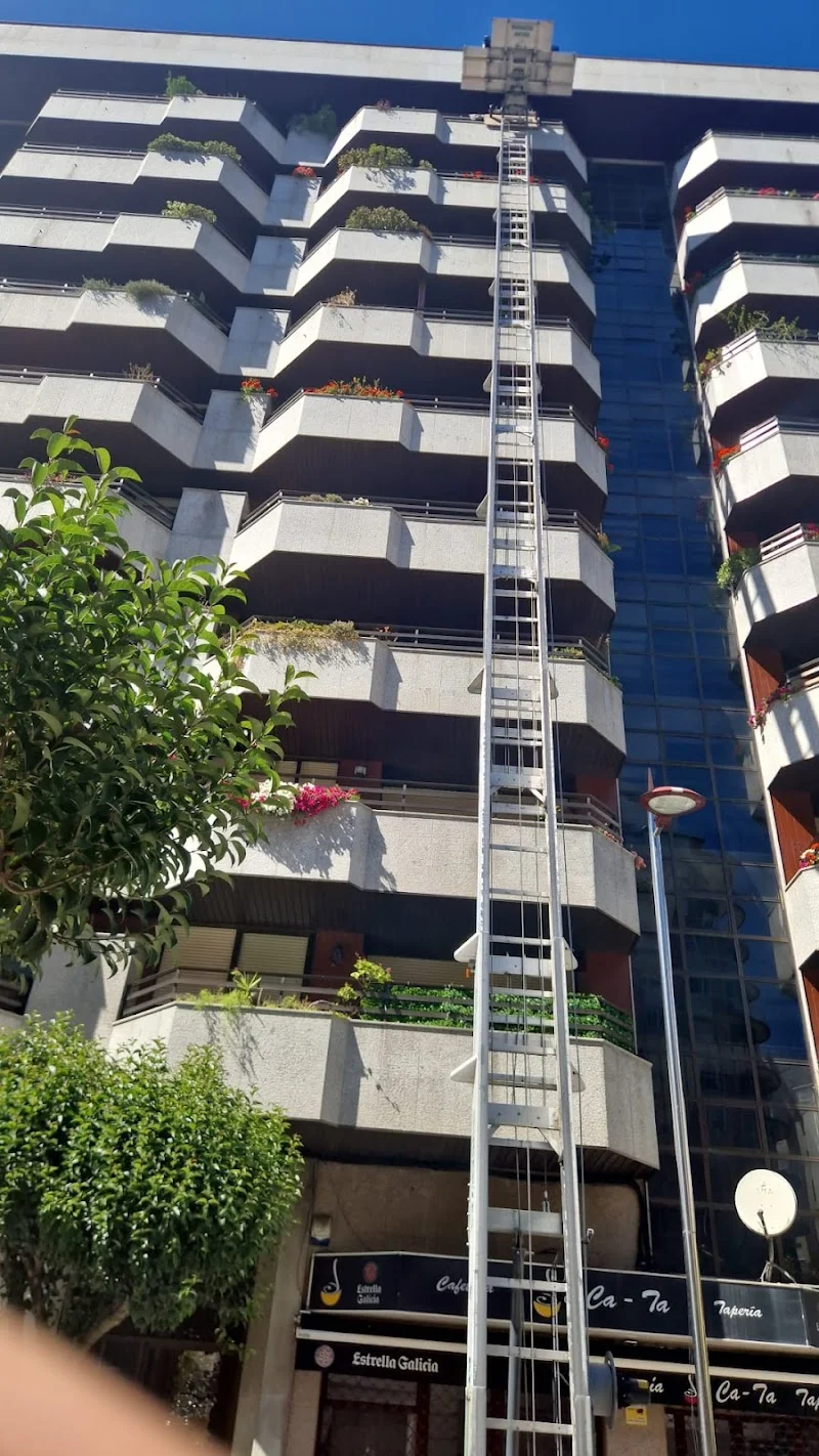 Mudanzas Ánfora - Vigo en Avenida de Puxeiros, 80, Cabral, 36416 Vigo, Pontevedra, España - Imagen 5