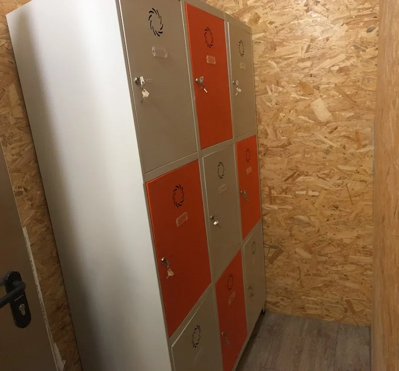 GIJON - TRASTEROS MACOTROL en Pl. de Nicanor Piñole, 1, 1º D, Centro, 33205 Gijón, Asturias, España - Imagen 2