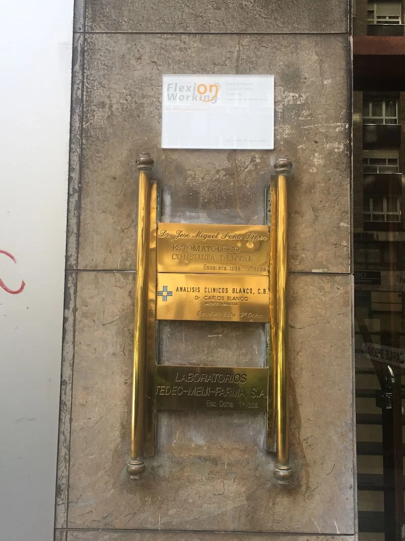 GIJON - TRASTEROS MACOTROL en Pl. de Nicanor Piñole, 1, 1º D, Centro, 33205 Gijón, Asturias, España - Imagen 4