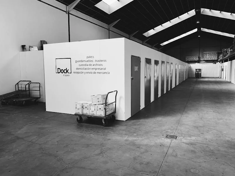 Dock d_space | Guardamuebles | Soluciones logísticas y de almacenamiento | Alquiler de trasteros y almacenes en C/W-5 Nave 49, C. W-5, 49, Nave, 49, Gijon-Oeste, 33211 Gijón, Asturias, España - Imagen 3
