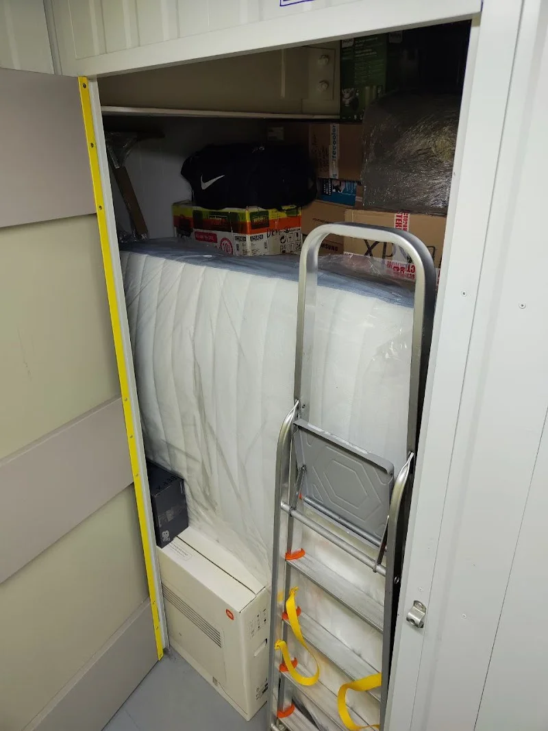 autoalmacenaje.com | Trasteros y mini-almacenes en Gijón en Avenida del Transporte, 11 Nave 1 Polígono Los Campones, Gijon-Oeste, 33211 Gijón, Asturias, España - Imagen 5