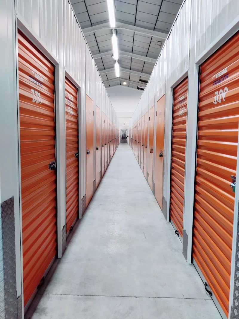 Hegar Trasteros Gijón en Av. del Príncipe de Asturias, 5, Gijon-Oeste, 33212 Gijón, Asturias, España - Imagen 3