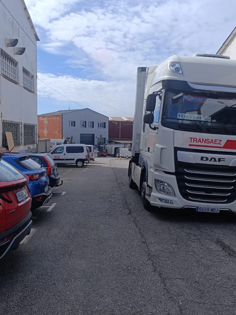 Trastero Royal Barcelona gijon en Cami Peñeu, del, 70A, Gijon-Oeste, 33211 Gijón, Asturias, España - MejorTrastero