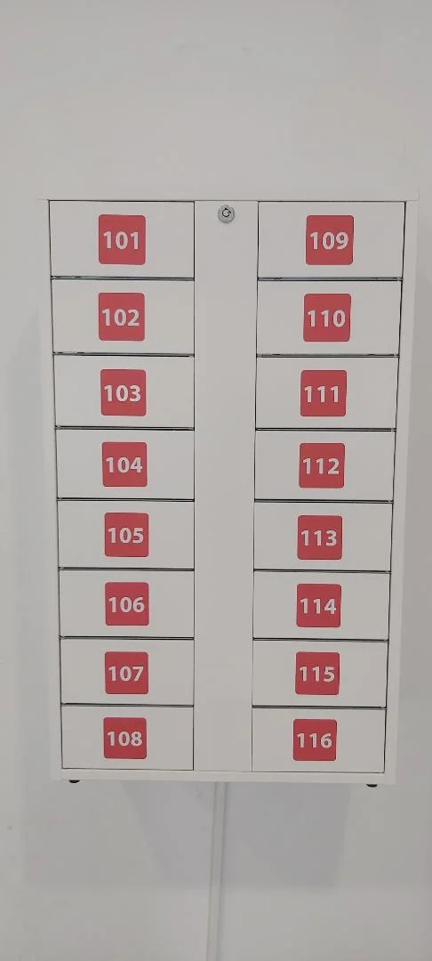 Locker Gijón. Consignas de equipaje 24 horas en Pl. Humedal, 5, Bajo, Centro, 33206 Gijón, Asturias, España - Imagen 5