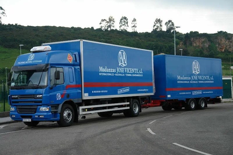 Mudanzas José Vicente en Calle de, C. Luis Infiesta Castro, 7, Periurbano - Rural, 33393 Gijón, Asturias, España - Imagen 3