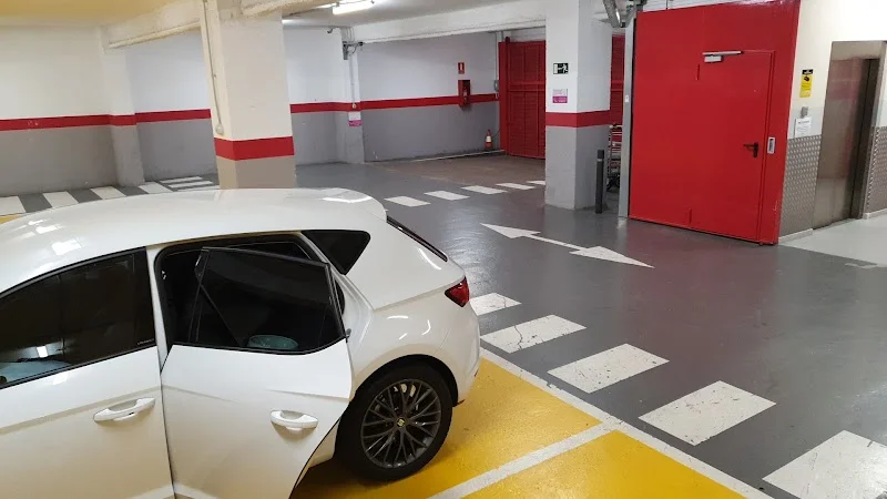 Mister Traster Av. Carrilet l'Hospitalet - Guardamuebles y trasteros de alquiler en Carrer de Leonardo da Vinci, 26, 08901 L'Hospitalet de Llobregat, Barcelona, España - Imagen 4