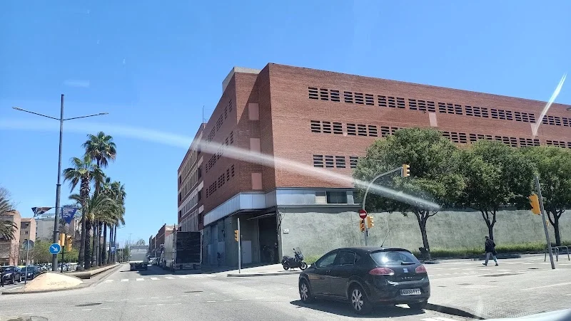 Mister Traster Av. Carrilet l'Hospitalet - Guardamuebles y trasteros de alquiler en Carrer de Leonardo da Vinci, 26, 08901 L'Hospitalet de Llobregat, Barcelona, España - Imagen 5