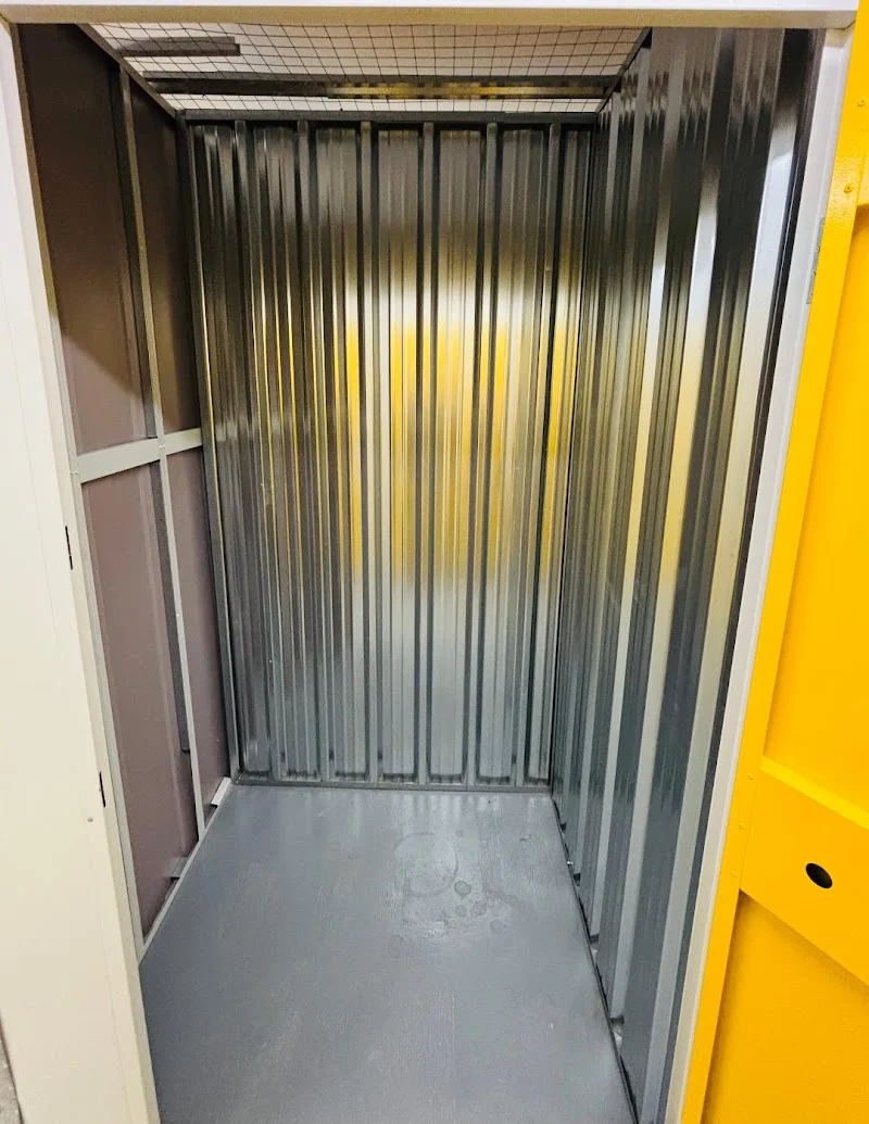 GuardaYa! Trasteros Hospitalet en Carrer Mare de Déu dels Desemparats, 120, 08904 L'Hospitalet de Llobregat, Barcelona, España - Imagen 4