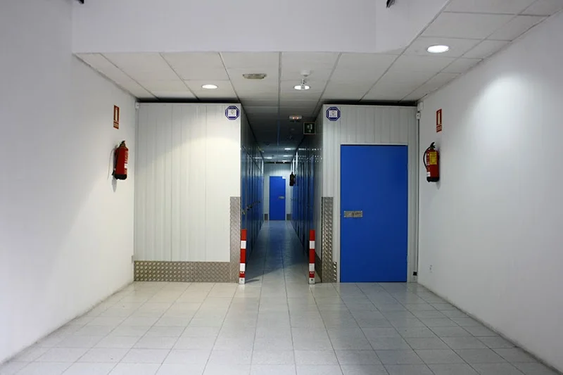 El Trastero Azul - El Traster Blau en Carrer Occident, 66, 08904 L'Hospitalet de Llobregat, Barcelona, España - Imagen 1