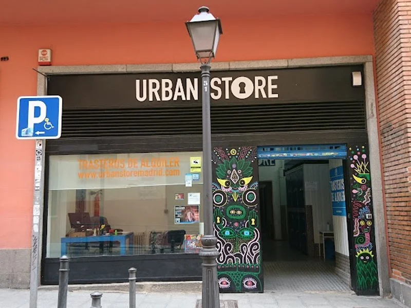 Trasteros de Alquiler Urbanstore Madrid Lavapies en C. del Mesón de Paredes, 73, Centro, 28012 Madrid, España - Imagen 4
