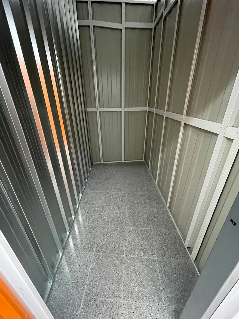 Trasteros TuBoX Esplugues L'Hospitalet en Carrer de Josep Miquel Quintana, 7, 08950 Esplugues de Llobregat, Barcelona, España - Imagen 5