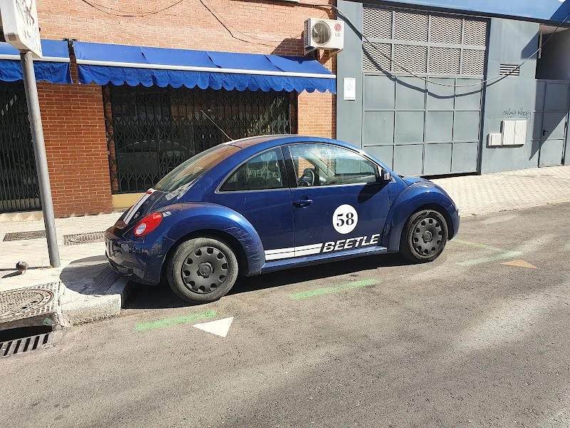 Guárdalo En Bluespace en C. de Sebastián Herrera, 13, Arganzuela, 28012 Madrid, España - Imagen 1