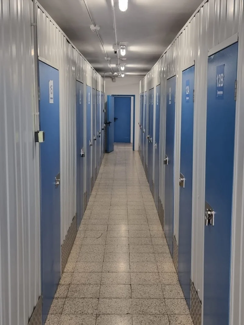 Trasteros Gari Gimeno en Carrer Holanda, 68, 08903 L'Hospitalet de Llobregat, Barcelona, España - Imagen 2