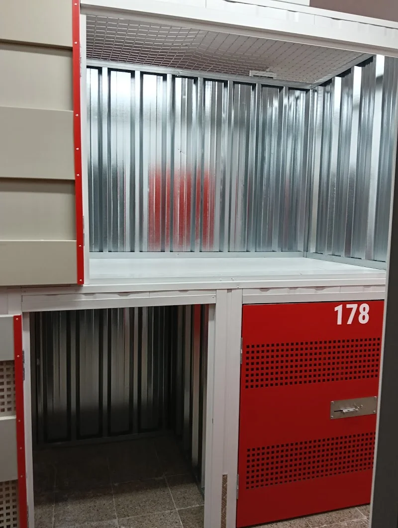 TrastersDG50 en Carrer Digoine, 50, 08901 L'Hospitalet de Llobregat, Barcelona, España - Imagen 4