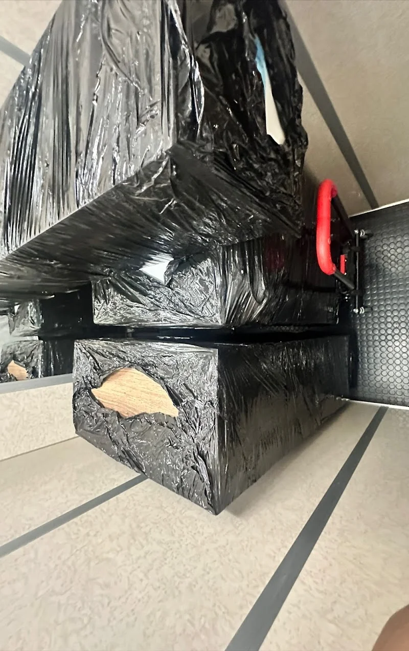 DELTAPORT - MUDANZAS INTERNACIONAL BARCELONA en Carrer d'Andorra, 7, 08902 L'Hospitalet de Llobregat, Barcelona, España - Imagen 4