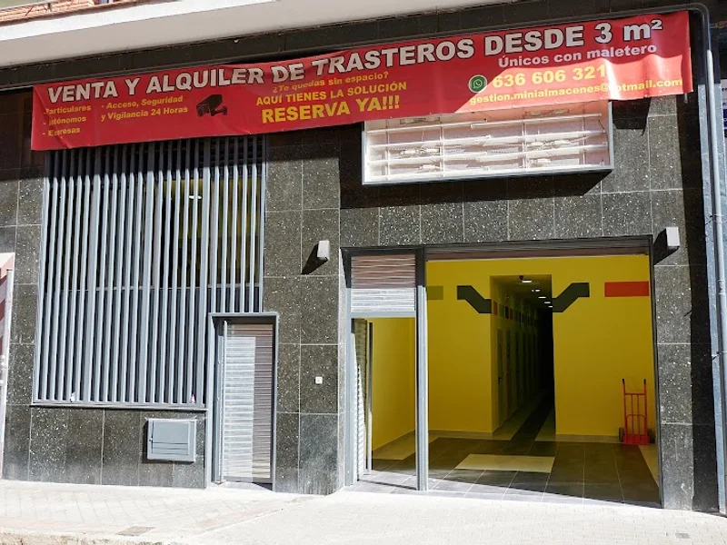 Mini Almacenes Madrid en C. de la Batalla del Salado, 30, Arganzuela, 28045 Madrid, España - Imagen 2