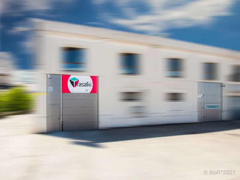 Trastero Trasalki - Alquiler de trasteros urbanos en Portal de Gamarra, 36 Pabellón número 32, 01013 Vitoria-Gasteiz, Álava, España - MejorTrastero