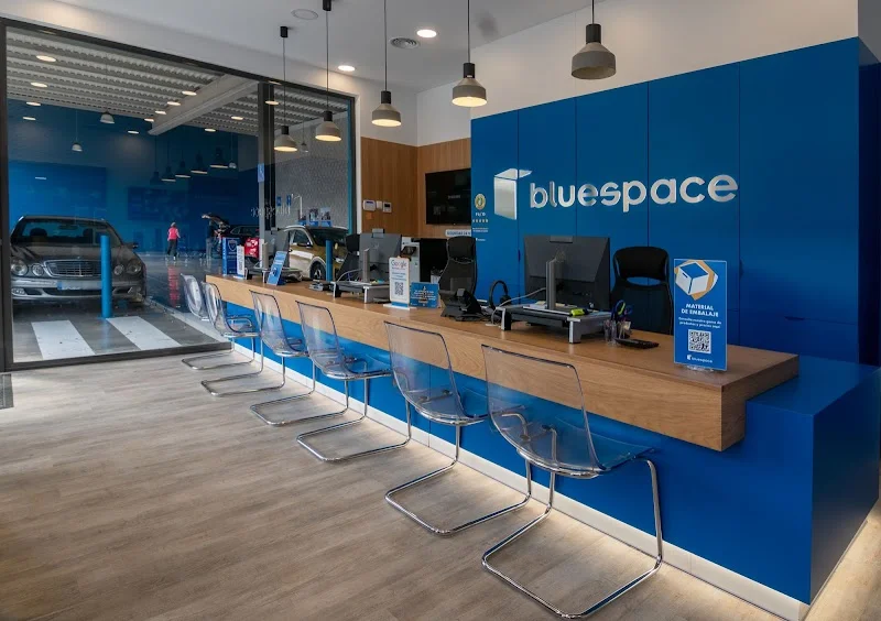 Bluespace Gobeo – trasteros en Sansomendi en Av. de Los Huetos, 50, 01010 Vitoria-Gasteiz, Álava, España - Imagen 3