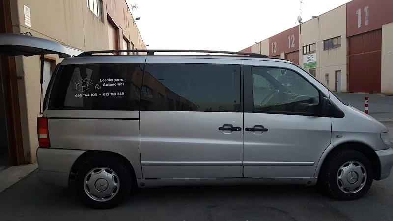 Pabeuno C.B. en Portal de Bergara Kalea, 2, 01013 Vitoria-Gasteiz, Araba, España - Imagen 2