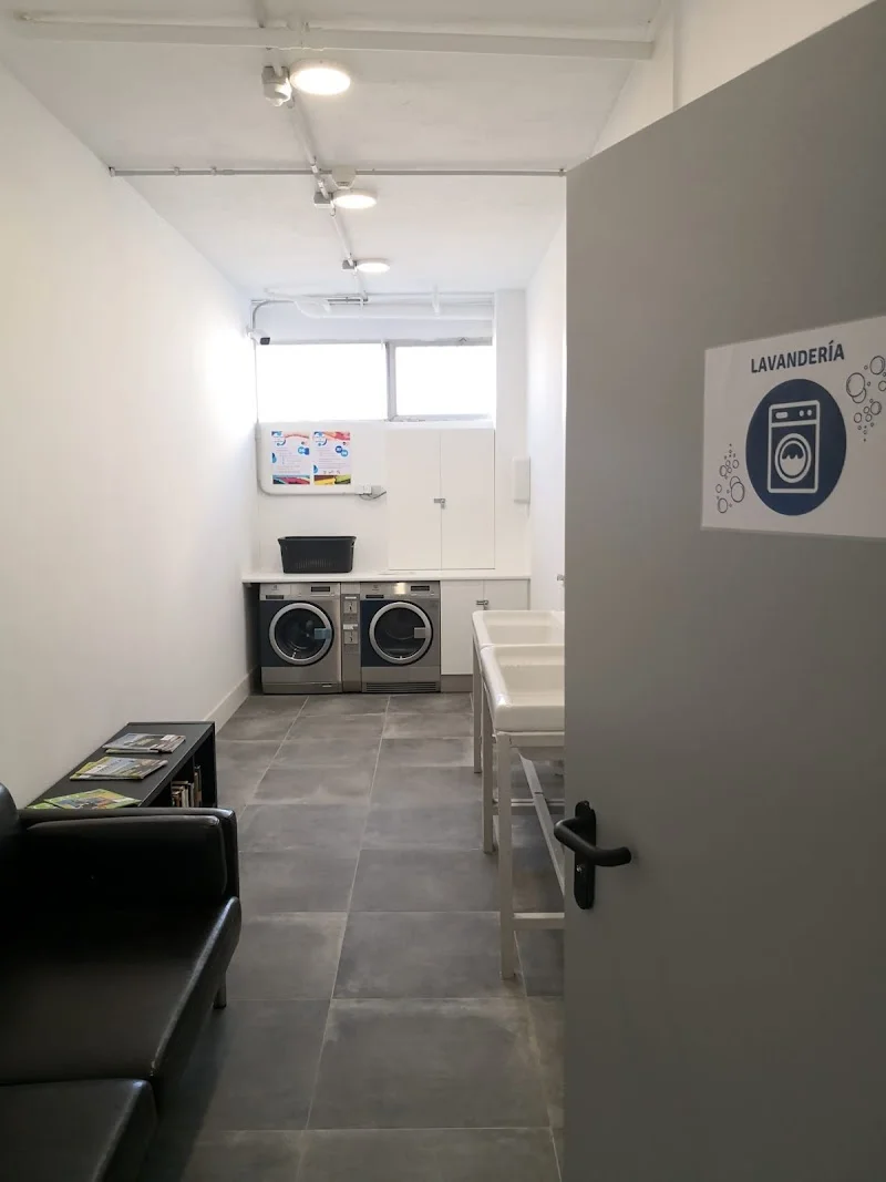 TKB Caravaning en Arkatxa Kalea, 1, 01006 Vitoria-Gasteiz, Araba, España - Imagen 1