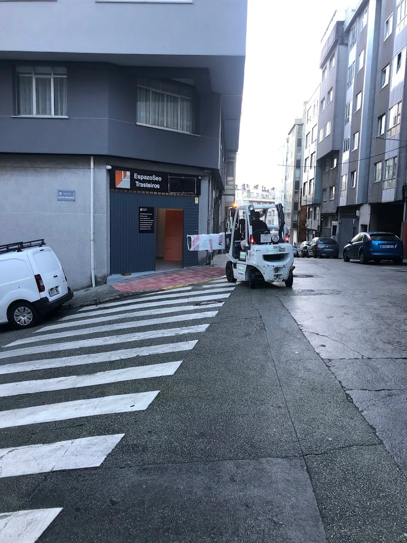 Trasteros EspazoSeo en Rúa Cerca, 16, 15009 A Coruña, España - Imagen 4