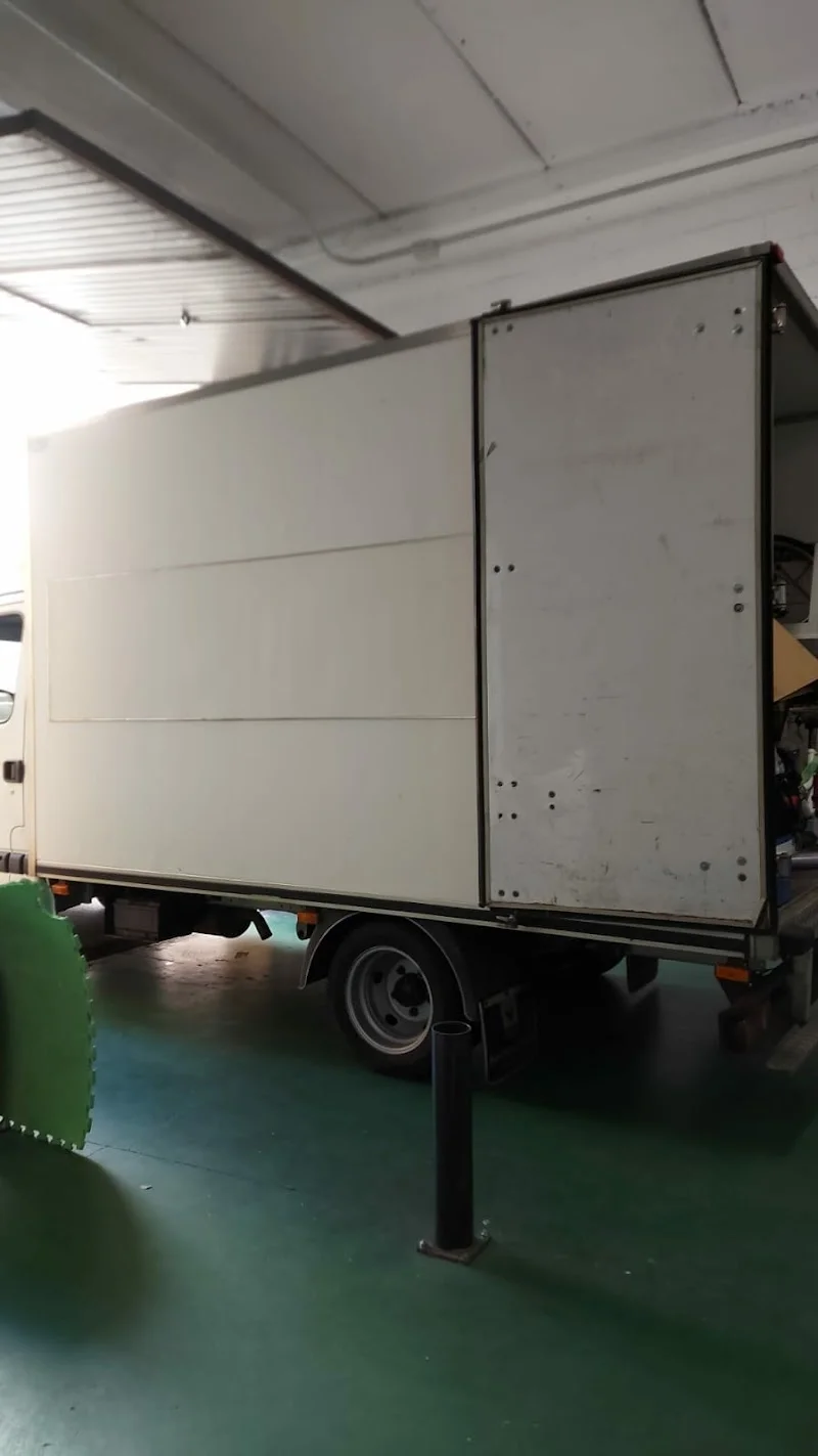 Trasteros Coruña en Rúa José María Rivera Corral, 7B Torres Quevedo 10 Juan de la Cierva 5-7-9 Sotano Calle Mejico 10, Calle Tierra, 82, 15008 A Coruña, España - Imagen 4