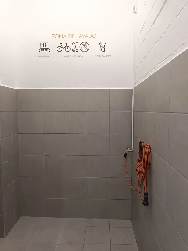 Trasteros Cuatro Caminos en Rúa Brasil, 8, bajo, 15009 A Coruña, España - Imagen 2