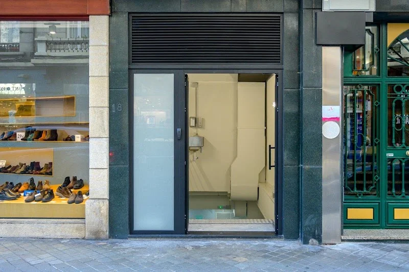 Trastero Alquiler trasteros Leoneras Plaza de Pontevedra en Pr. Pontevedra, 7, 15003 A Coruña, España - MejorTrastero