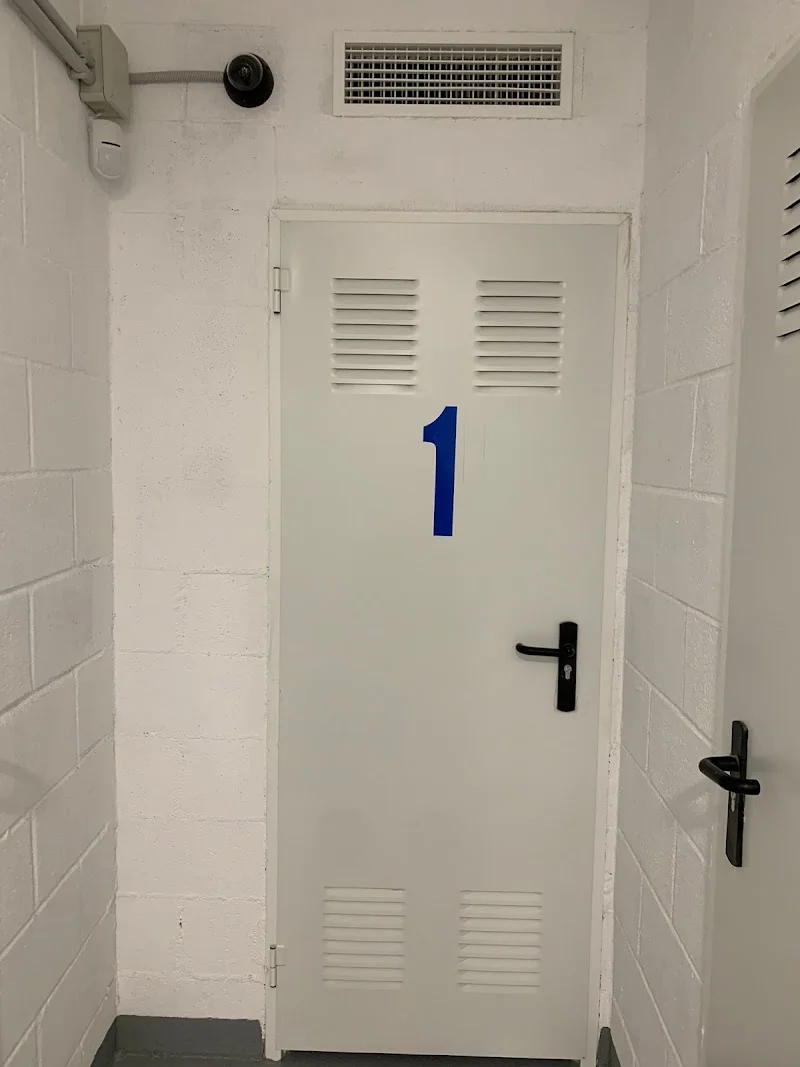 Trasteros MR en C. Médico Rodríguez, 13, Sótano, 15004 A Coruña, La Coruña, España - Imagen 2