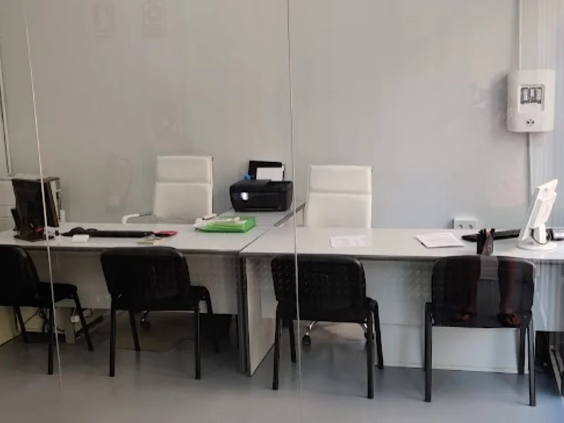 Pongo Trasteros Retiro en C. de Luis Mitjans, 28, Retiro, 28007 Madrid, España - Imagen 3