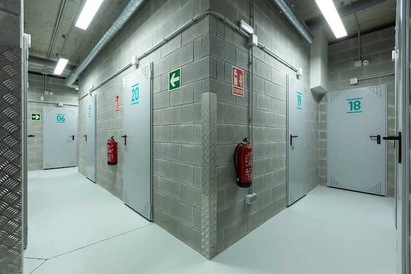 Leoneras Varela Silvari en Rúa Varela Silvari, 16-18, bajo, 15001 A Coruña, España - Imagen 5