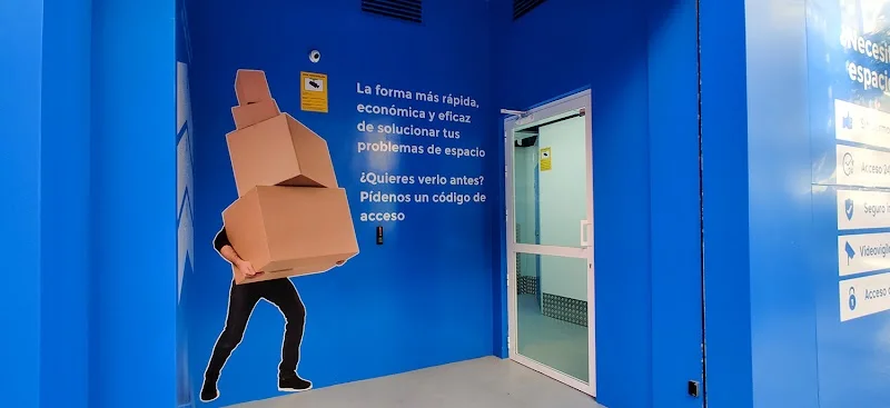 Guardacenter | Alquiler de trasteros en Elche en Carrer Vicente Blasco Ibáñez, 49, 03201 Elx, Alicante, España - Imagen 3