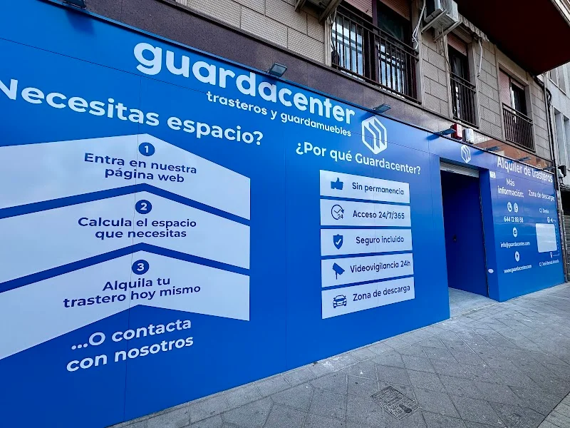 Guardacenter | Alquiler de trasteros en Elche en Carrer Josep Bernad Amorós, 73, 03205 Elx, Alicante, España - Imagen 2