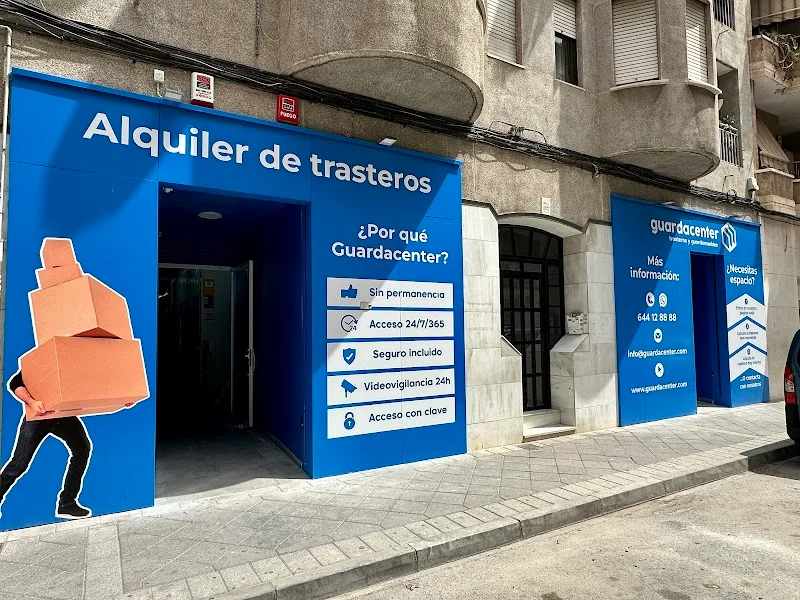 Guardacenter | Alquiler de trasteros en Elche en Carrer Asunción Parreño García, 81, 03205 Elx, Alicante, España - Imagen 1