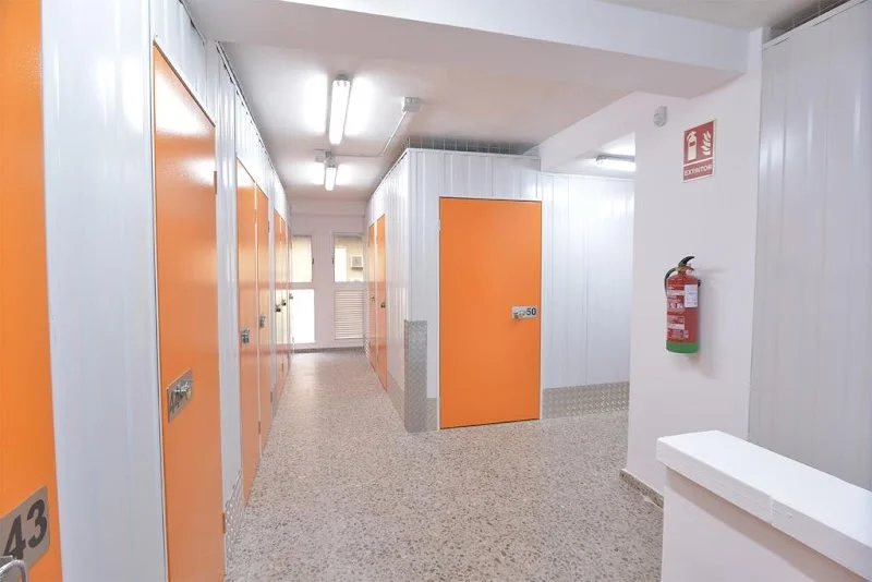 Trasteros Eslava en C. Hilarión Eslava, 178, 03204 Elx, Alicante, España - Imagen 2