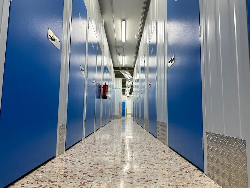 Guardacenter | Alquiler de trasteros en Elche en Avinguda de les Corts Valencianes, 1, 03205 Elche, Alicante, España - Imagen 2