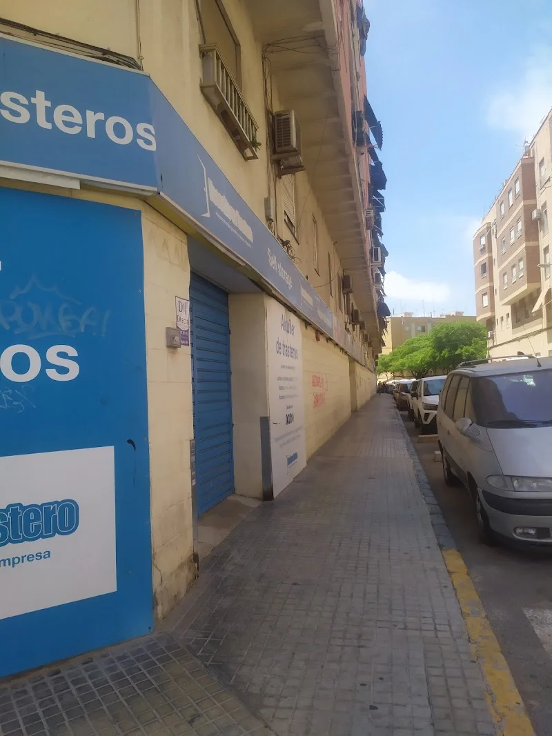 Necesito Un Trastero en Carrer María García Ferrandez, 33, 03205 Elx, Alicante, España - Imagen 1