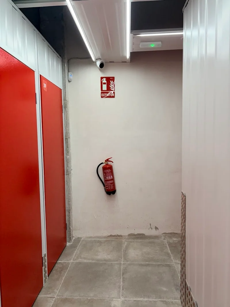 Trasteros Premium Elche CS – Lockers & Self Storage en Carrer Cristóbal Sanz, 63, 03201 Elx, Alicante, España - Imagen 2